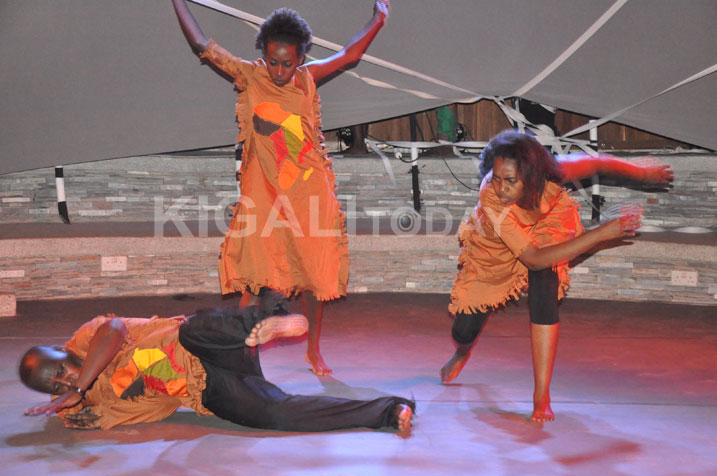 Aba bo mu Agahozo Shalom muri Rwamagana bakinnye umukino wanogeye benshi./Foto: Sabiiti Daniel