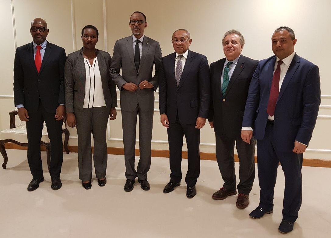Umuyobozi wa CAF yari aherekejwe n'abandi bajyanama babiri be ndetse na Perezida wa FERWAFA Nzamwita Degaulle 