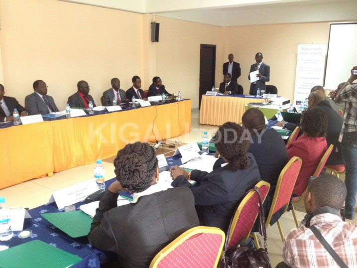 Prof. Rugege avuga ko ubukemurampaka bwafasha abacuruzi kurusha uko bajya birukira mu nkiko.