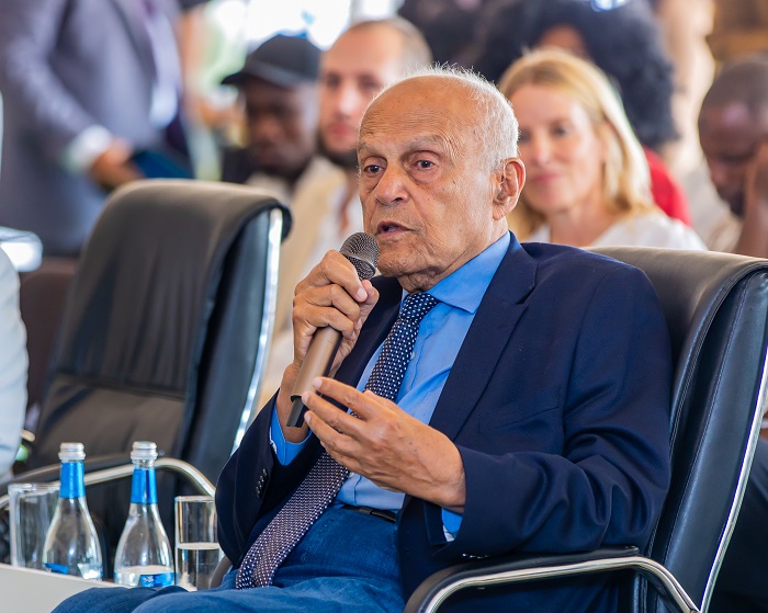 Prof Magdi Habib Yakub avuga ko kuba ibitaro byihariye ku ndwara z'umutima birimo kubakwa mu Rwanda ari iby'agaciro