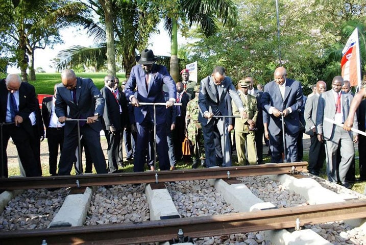 Perezida Kagame, Museveni na Salva Kiir batangiza ibikorwa byo kubaka umuhanda wa gari ya moshi.