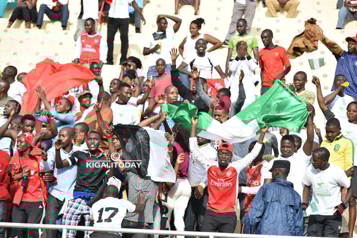 Abafana ba APR Fc bashyigikiraga Rivers United