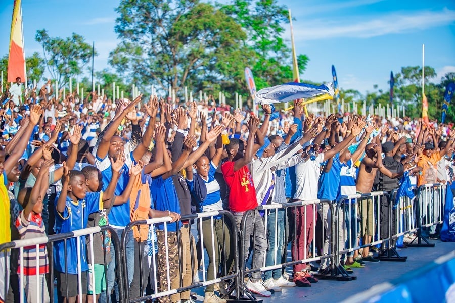 Abafana ba Rayon Sports basanzwe bazwiho kugira umurindi ntibazabasha kuyishyigikira mu kibuga kuri iki Cyumweru