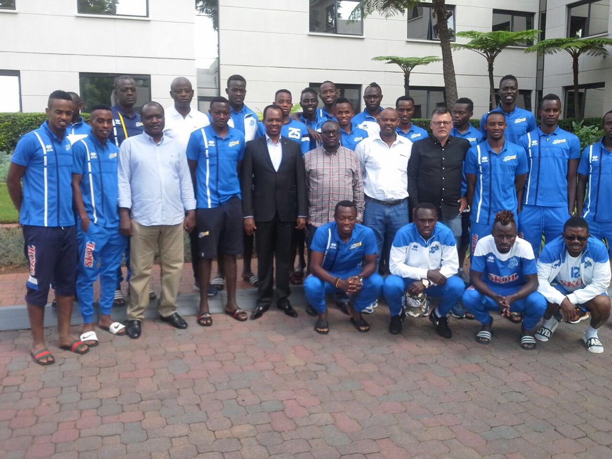 Rayons Sport na mbasaderi Vincent Karega bafata ifoto y