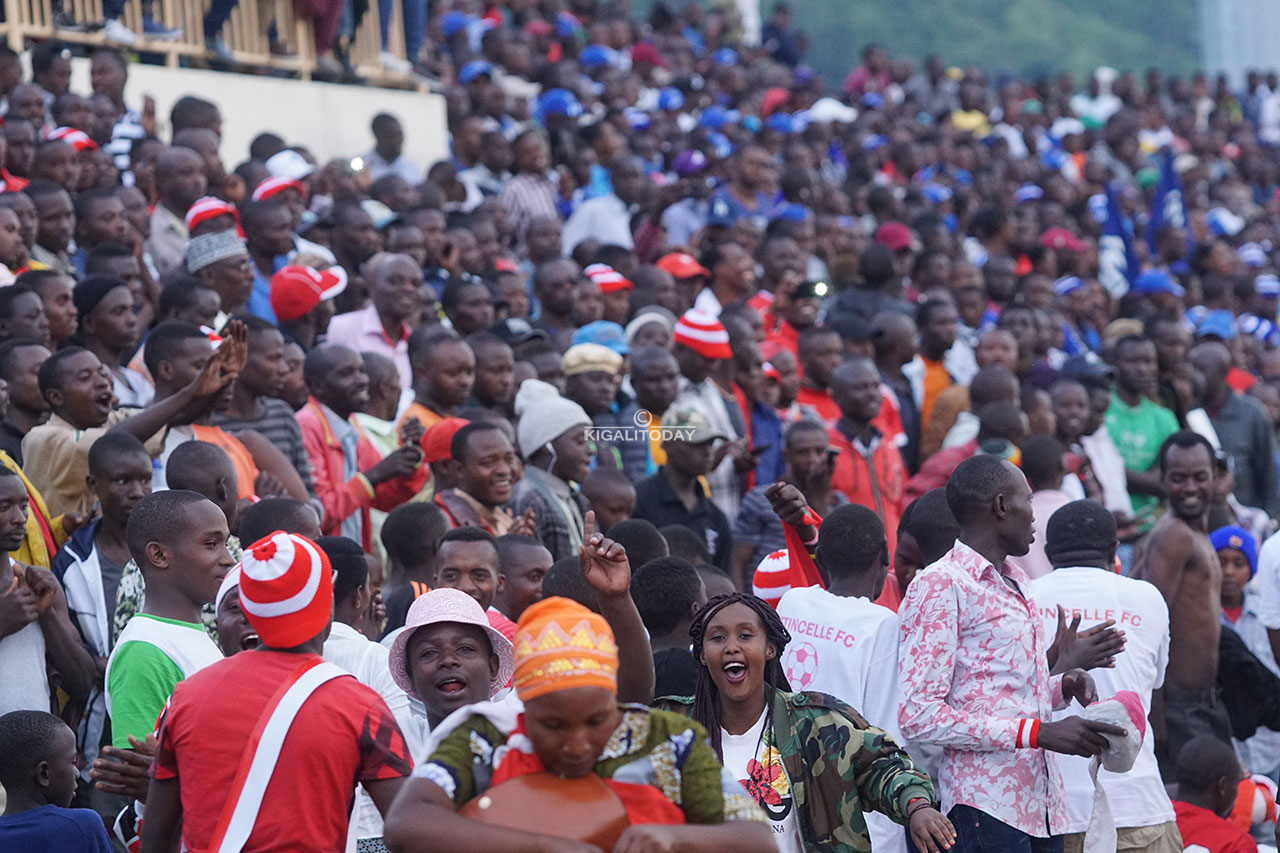 Basanga kugeza ubu abafana ba Rayon Sports ari bo babaruta mu Rwanda gusa