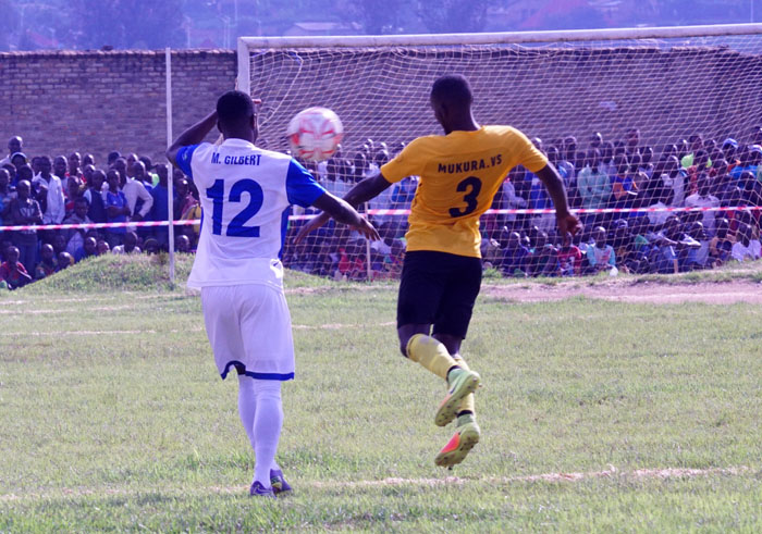 Mugisha Gilbert wa Rayon Sports ahanganye na Mutijima Janvier wa Mukura