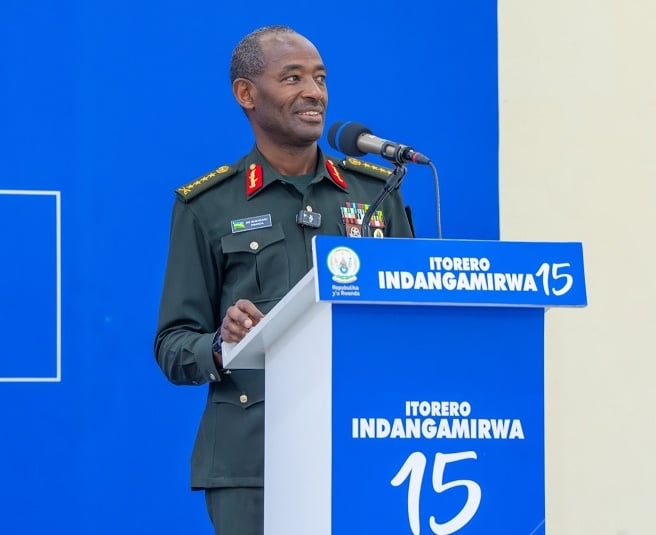 Gen Mubarakh Muganga aganiriza itorero Indangamirwa 15