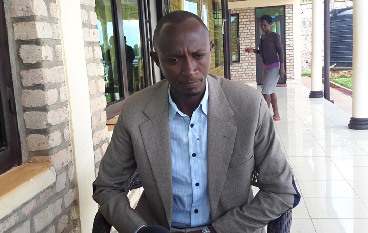 Renzaho Jean damacene umunyamabanga nshingwabikorwa w'Umurenge wa Ndora.