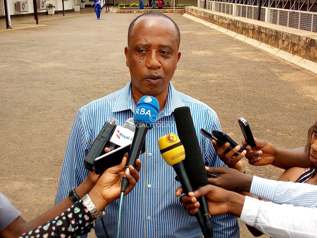 Reverand Osée Ntavuka, Umuyobozi w'umuryango Rwanda Lagacy of Hope, uzana abo baganga.