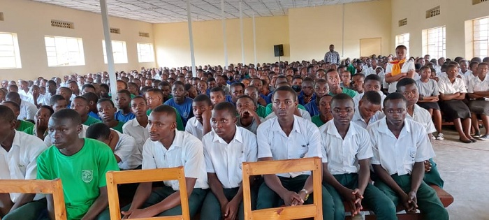 Urubyiurko rugaragaza ko rwungutse amakuru ajyanye n