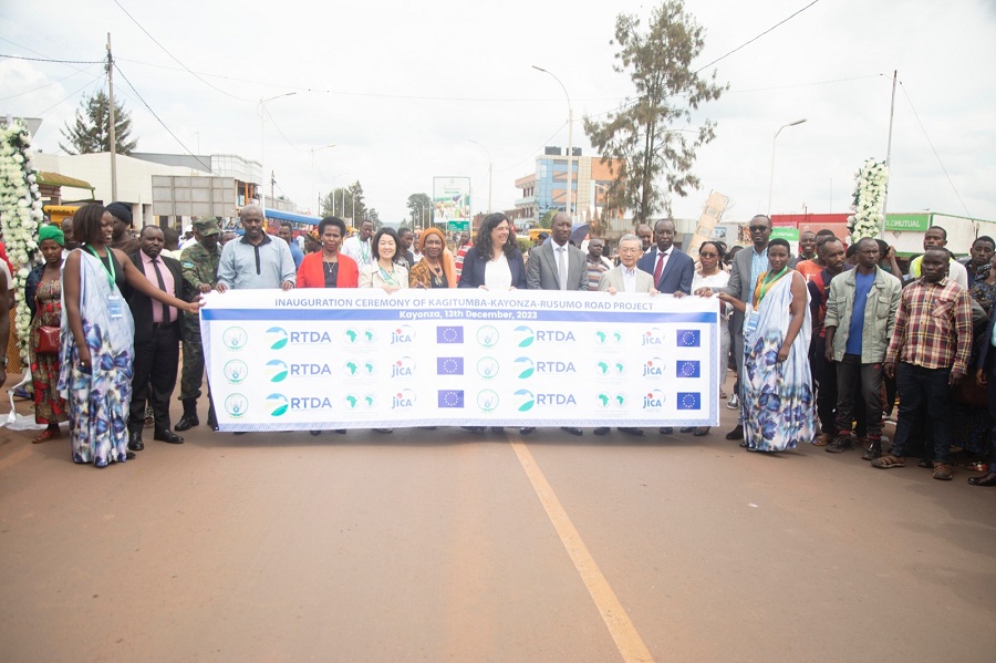 Abafatanyabikorwa batandukanye bafashije mu ikorwa ry'uyu muhanda