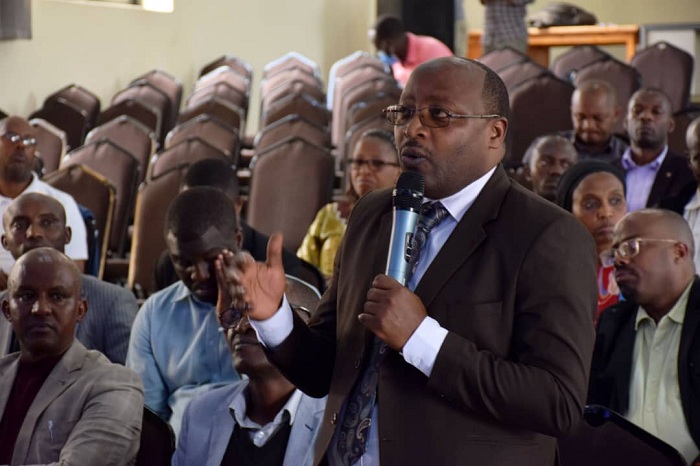 Umuyobozi w'Akarere ka Gakenke avuga ko nta rindi banga bakoresheje uretse kwegera abaturage