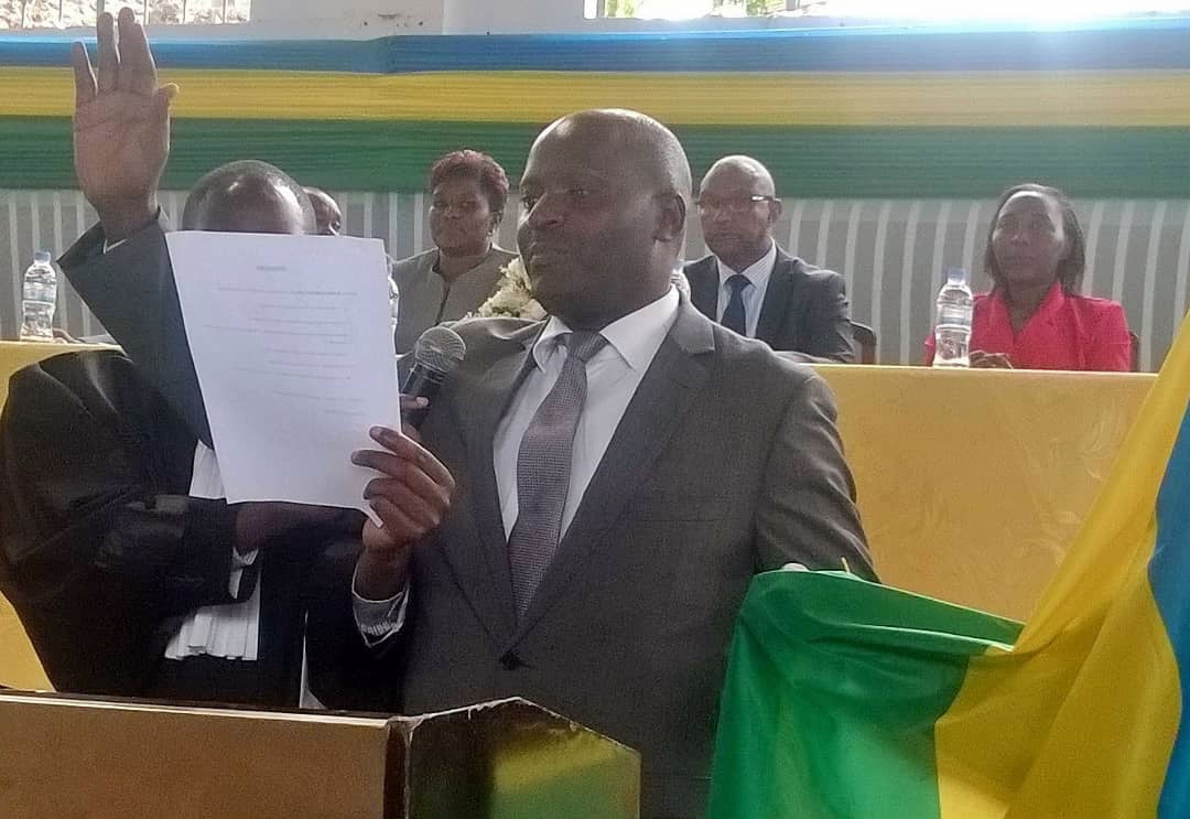 Umuyobozi mushya w'Akarere ka Rubavu arahira 