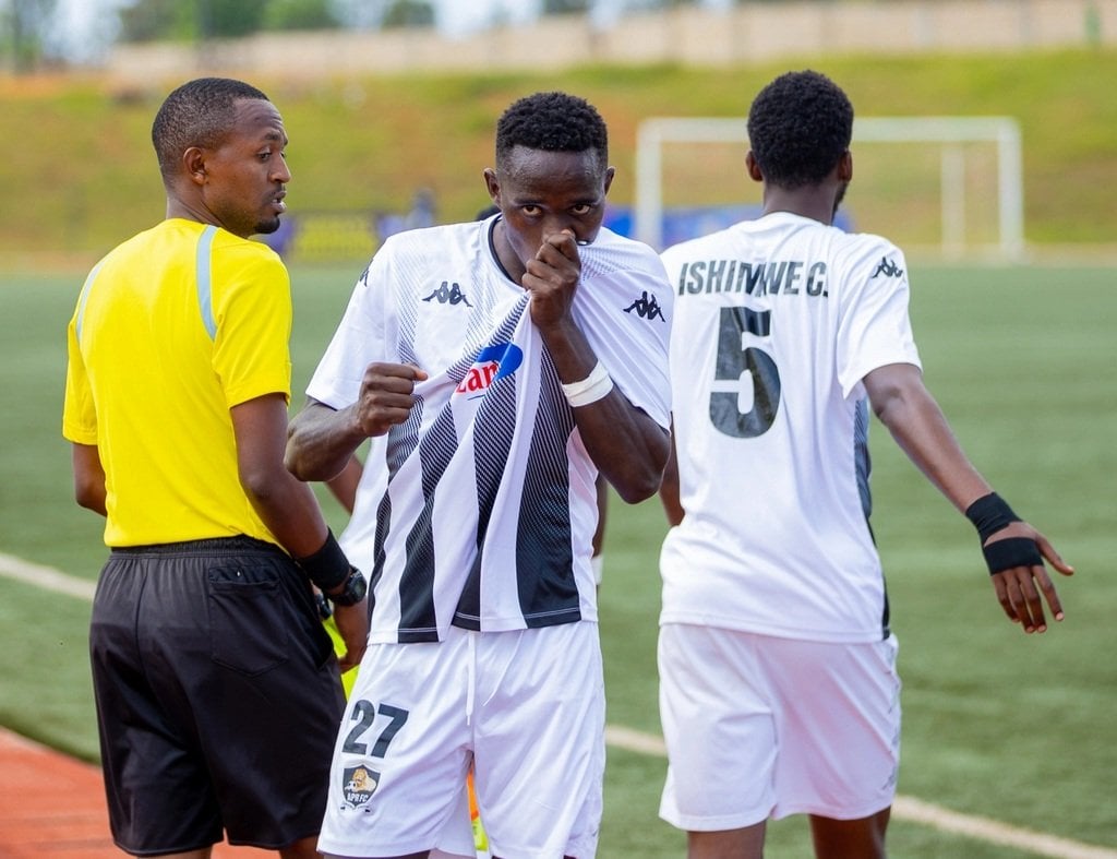 Ruboneka Jean Bosco yishimira igitego yatsinze