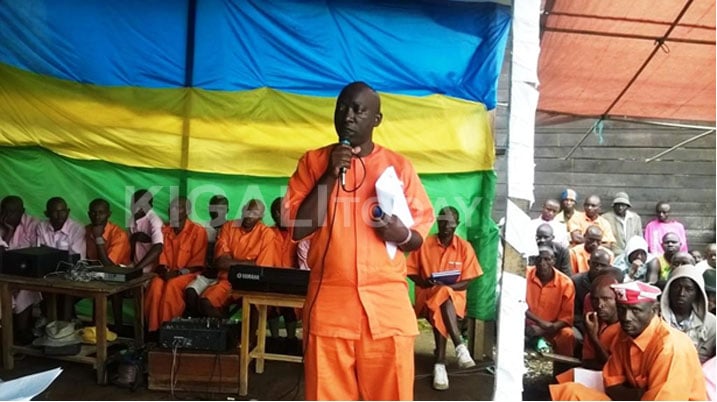 Rucogomabahizi Emmanuel atanga ubuhamya muri Gereza ya RubavuRucogomabahizi Emmanuel atanga ubuhamya muri Gereza ya Rubavu.