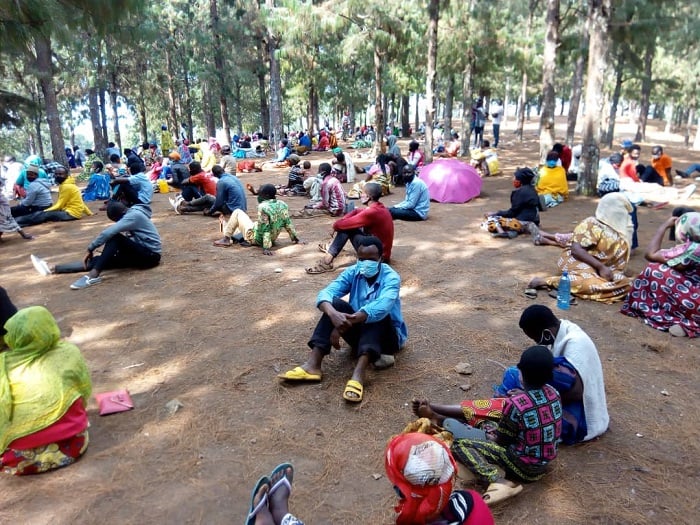 Bafatiwe mu ishyamba rya Kanyarira mu karere ka Ruhango basenga barenze ku mabwiriza yo kwirinda Covid-19