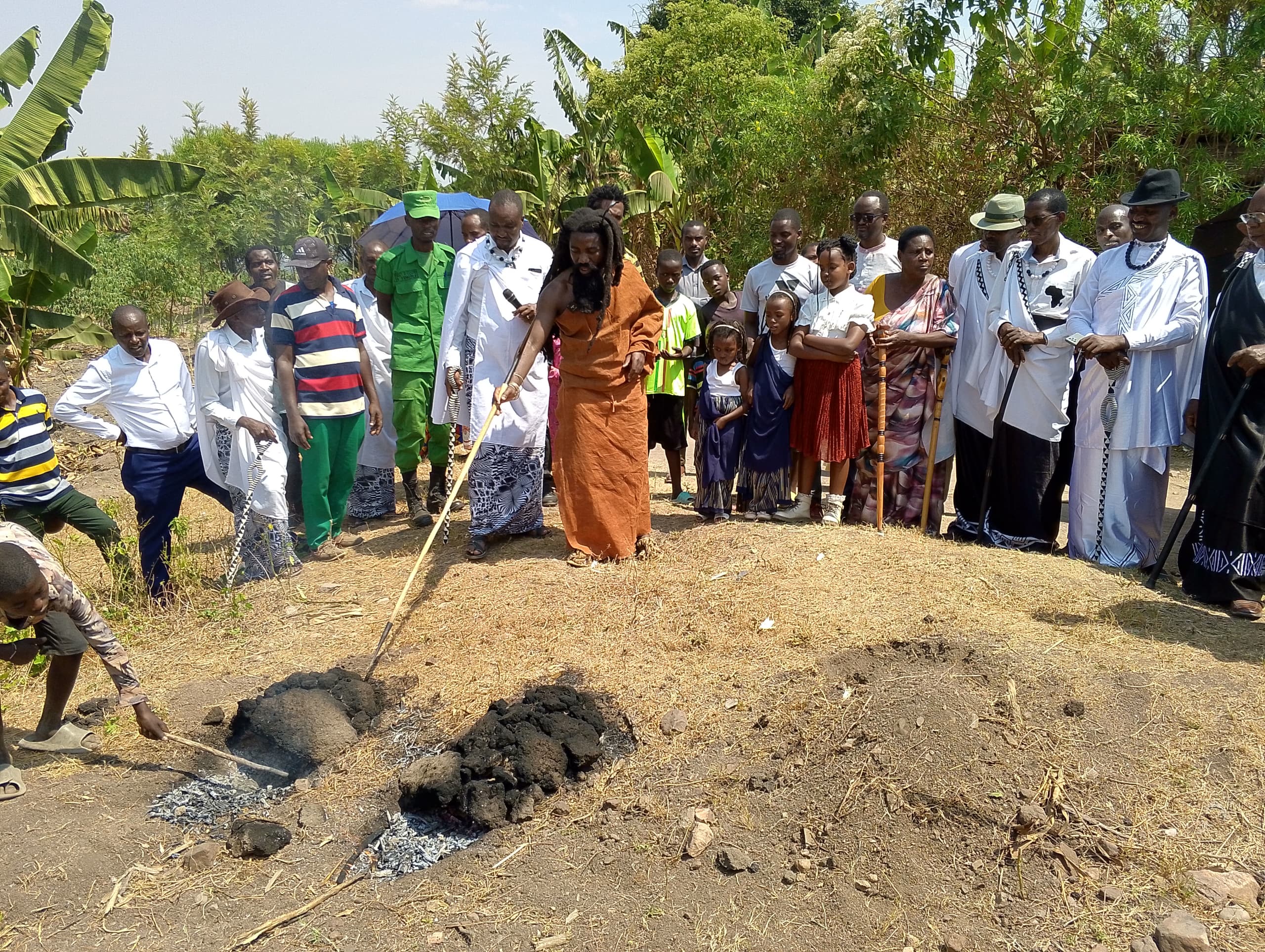 Runonko ni ifuru gakondo ubu yahinduwemo ifuru za kizungu
