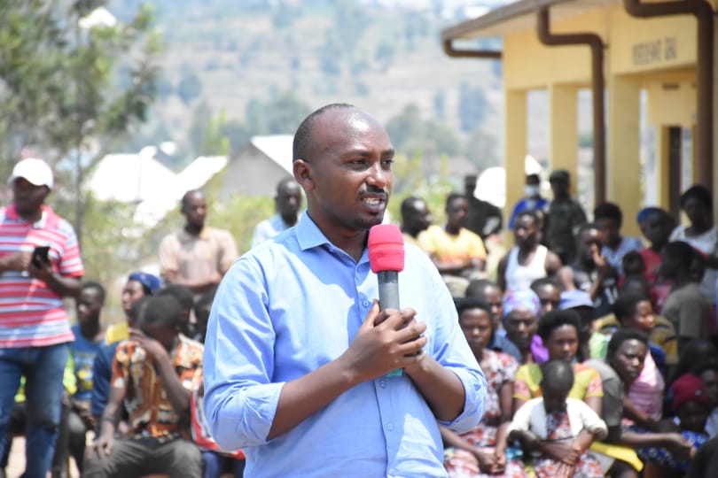 Umuyobozi wungirije ushinzwe ubukungu mu Karere ka Ruhango, Rusiribana JMV, avuga ko abazagaragara ko nta bushobozi bafite bazafashwa