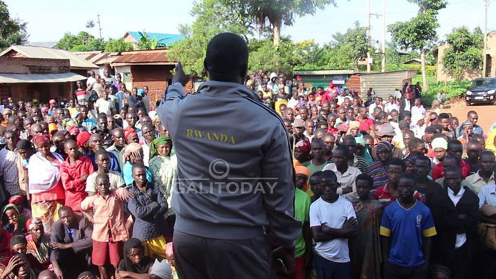 Harerima Frederic Uyobora Akarere ka Rusizi yasabye abaturage gukaza amarondo mu Rwego rwo gukumira abagizi ba nabi