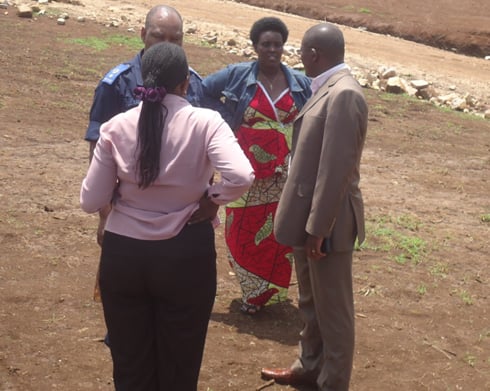 Abayobozi basuye aho abacuruzi b