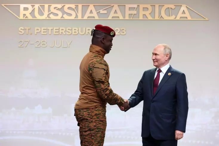 U Burusiya bukomeje kunoza umubano n