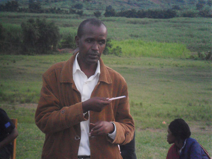 Rutayisire avuga ko abatarishyura bazishyuzwa ku ngufu cyangwa bagakora TIG.