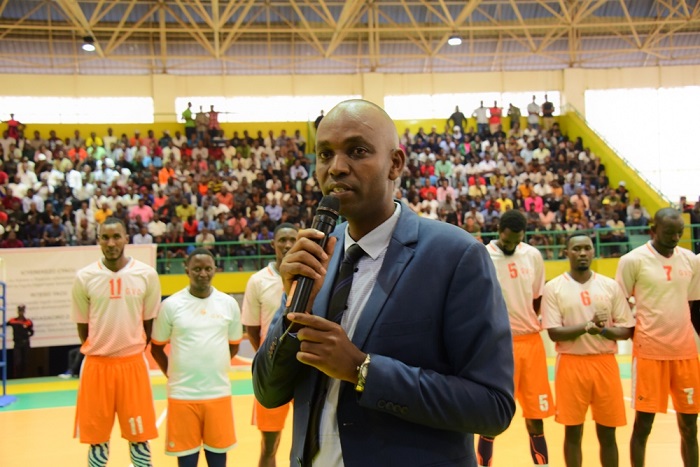 Nkurunziza Gustave wasimbuwe na Fernand yiyamamarije muri Tanzania 