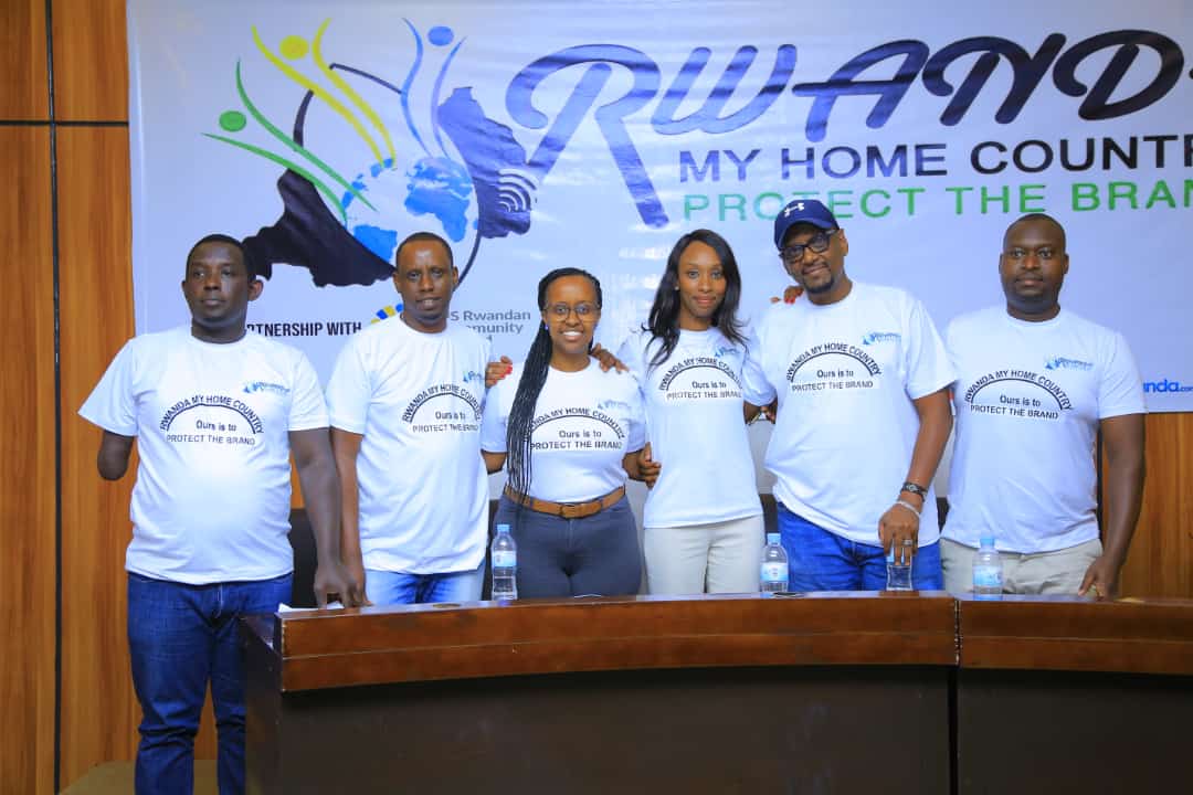 Bamwe mu batangije umuryango ‘Rwanda My Home Country