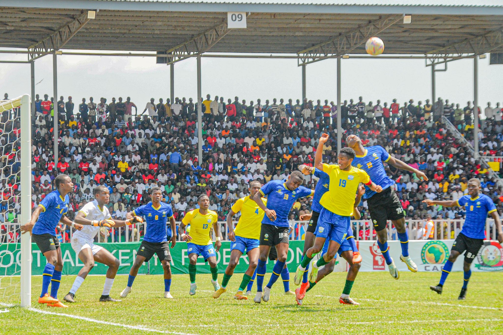 Rayon Sports y'abagore yegukanye igikombe cya Shampiyona y'icyiciro cya  kabiri - Kigali Today