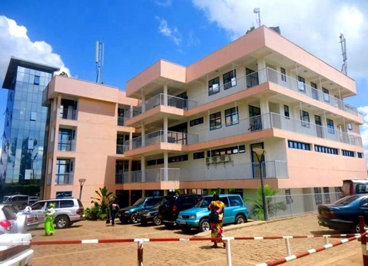Ibitaro bya La Croix du Sud ni bimwe mu bikoresha abadogiteri baturuka mu Burundi.
