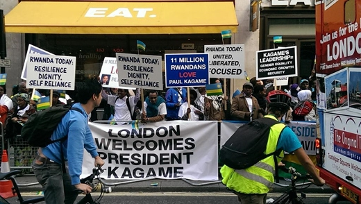 Abanyarwanda baba i Burayi bahaye ikaze Perezida Kagame mu mujyi wa London.