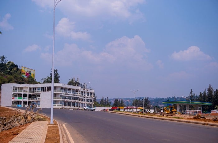 Imihanda mishya iri kubakwa muri Kigali iratanga icyizere cyo kugabanya  umubyigano w'ibinyabiziga (Amafoto+Video) - Kigali Today