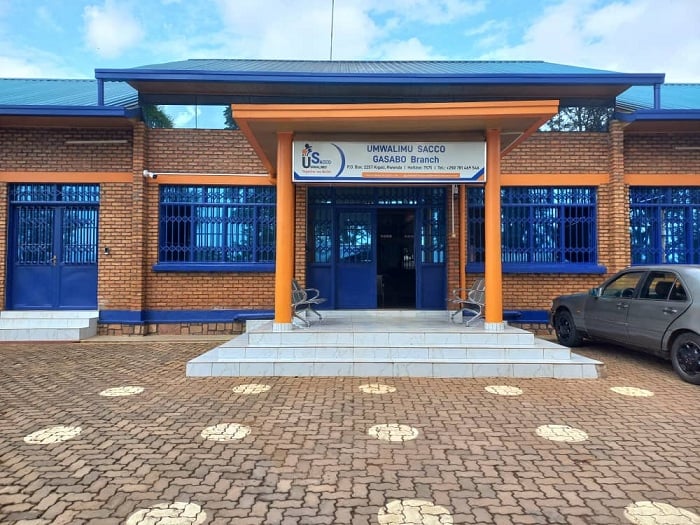 Umwalimu SACCO igiye gufata kimwe abanrimu bize uburezi n