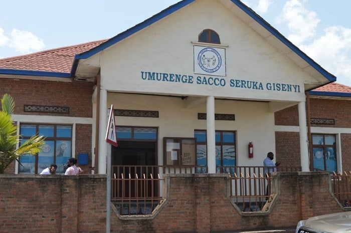 SACCO Seruka Gisenyi, ni imwe mu zatangiye kugeragerezwamo ikoranabuhanga