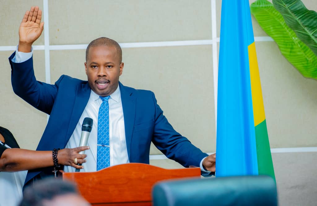 Samuel Dusengiyumva yatorewe kuyobora Umujyi wa Kigali asimbuye Pudence Rubingisa, hakaba hategerejwe kumenyekana uwo bazakorana asimbuye Merard Mpabwanamaguru