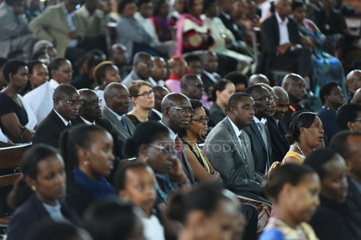 Umuhango wo gushyingura Sayinzoga witabiriwe na Minisitiri w'Intebe, Anastase Murekezi n'abandi bayobozi 