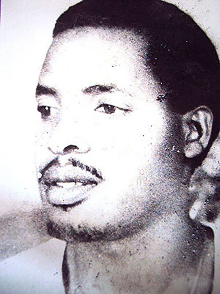 Sebanani André wazize Jenoside yari umuhanzi akaba n'umunyamakuru.