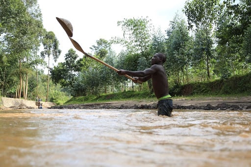 Umugezi wa Sebeya nubwo ujya ugira ibyo wangiza ariko unafitiye akamaro abawuturiye