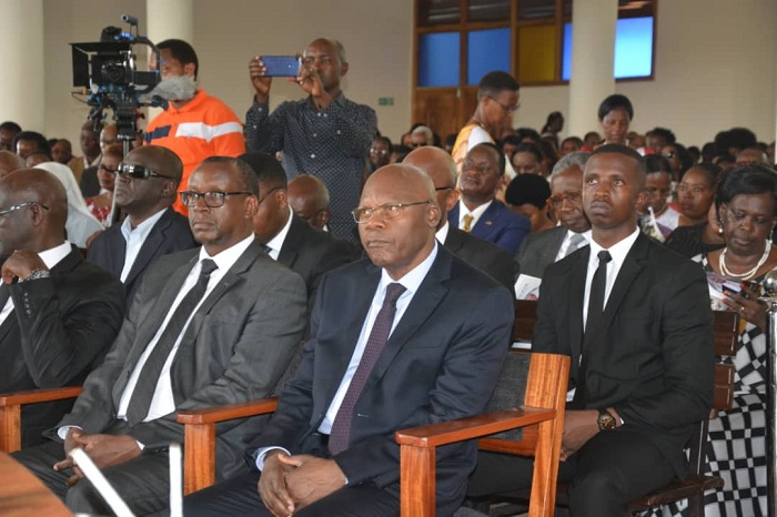 Perezida wa Sena Dr Iyamuremye Augustin na we yaherekeje Dr Vuningoma