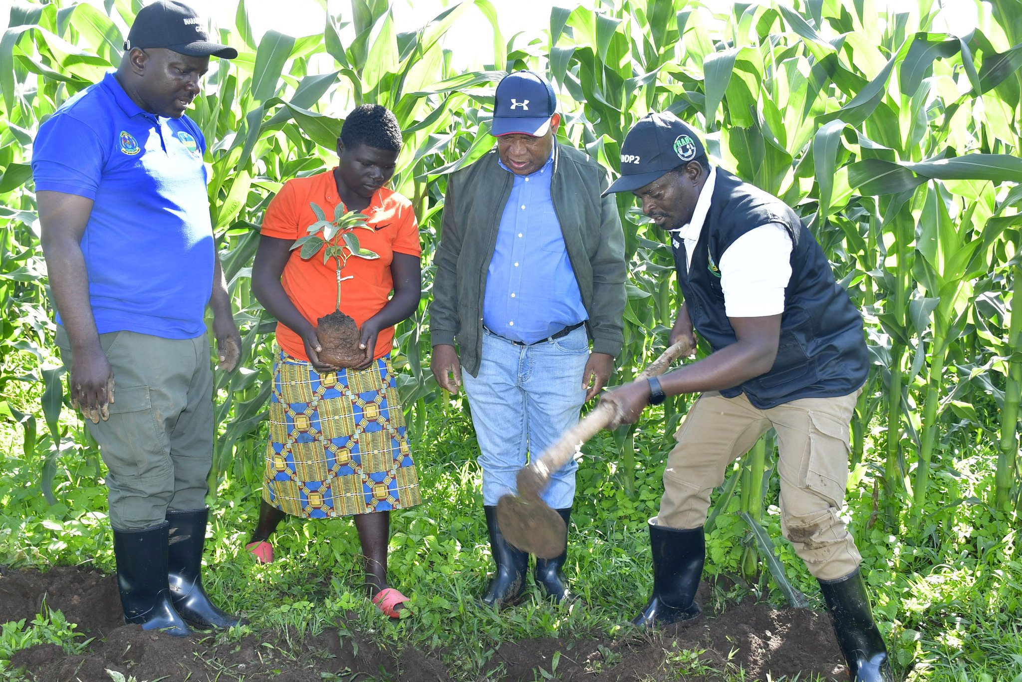 Sena yifatanyije n'Abanyamusanze mu muganda rusange
