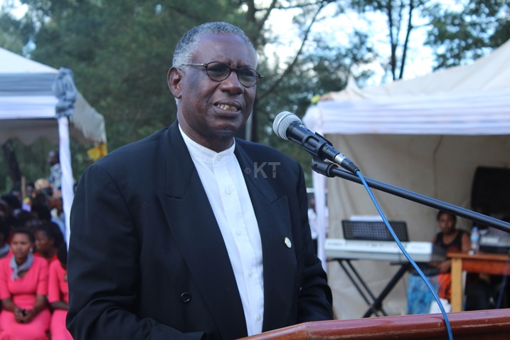 Senateri Mike Rugema avuga ko abatagaragaza iyo mibiri bafite ingengabitekerezo ya Jenoside iri ku rwego ruhanitse.