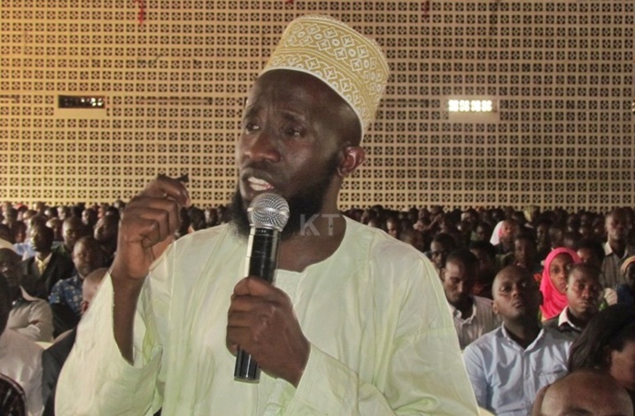 Sheh Abdul Karimu Nzabanterura, uyobora isilamu mu Karere ka Huye.