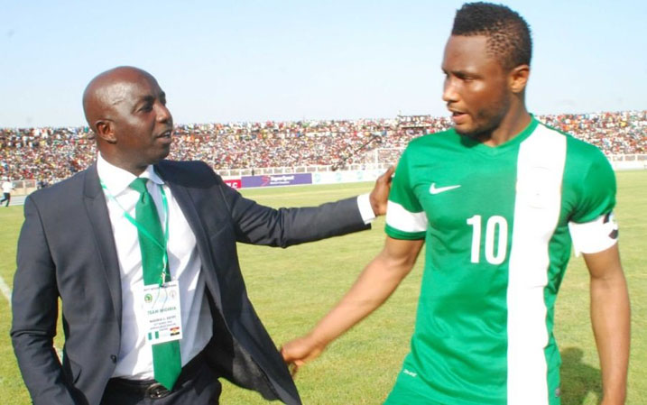 Samson Siasia watoje Nigerai muri 2011, aza no kuyitoza muri 2016 ifite John Obi Mikel (bari kumwe ku ifoto) nka Kapiteni