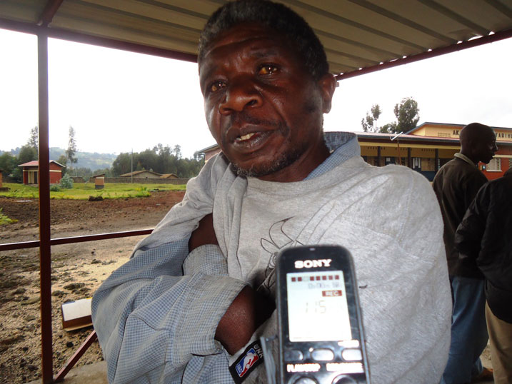 Silas Murego, umwe mu bahungutse, avuga avuga ko bahunze abasirikare ba DRC barimo guhiga FDLR.