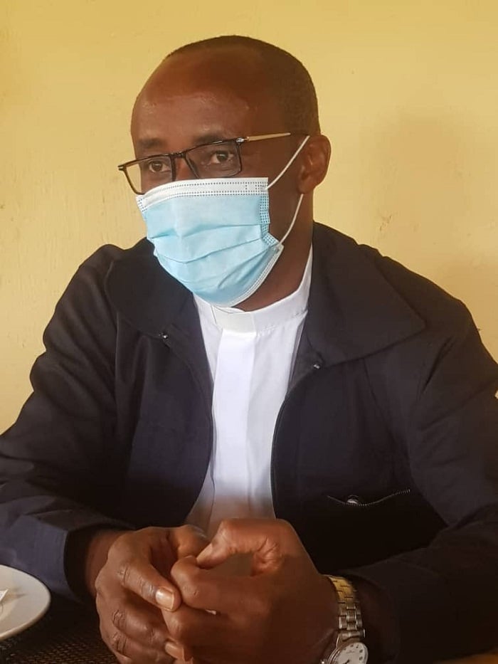 Musenyeri Edouard Sinayobye