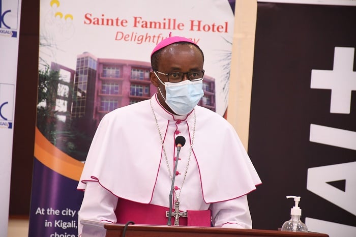 Musenyeri Edouard Sinayobye aherutse kugirwa umushumba wa Diyosezi ya Cyangugu