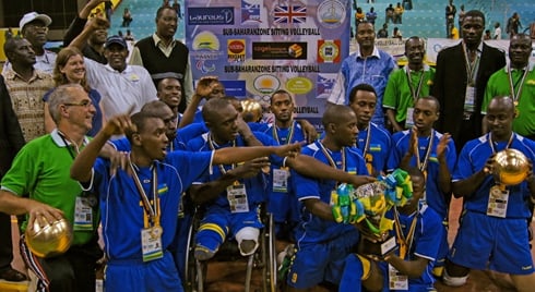 Ikipe ya sitting volleyball yagiye mu mikino paralympique nyuma yo kwegukana igikombe mu mikino y