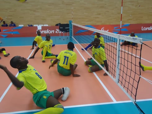 Ikipe y'u Rwanda muri Sitting Volleyball irahatana na Iran kuri uyu mugoroba.