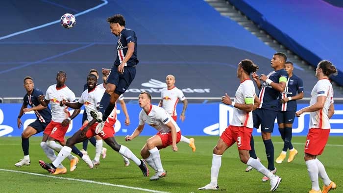 Marquinhos ni we wafunguye amazamu n'umutwe, nyuma ya Coup-Franc yari itewe na Di Maria