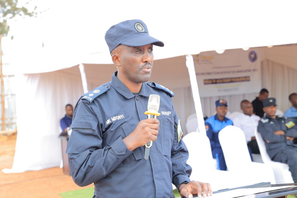 SSP Mark K. Muvunyi, Umuyobozi ushinzwe ibikorwa n'iperereza mu Ishami rya Polisi y'Igihugu rishinzwe umutekano w'ibikorwaremezo n'ibigo byigenga bicunga umutekano (ISPSP)
